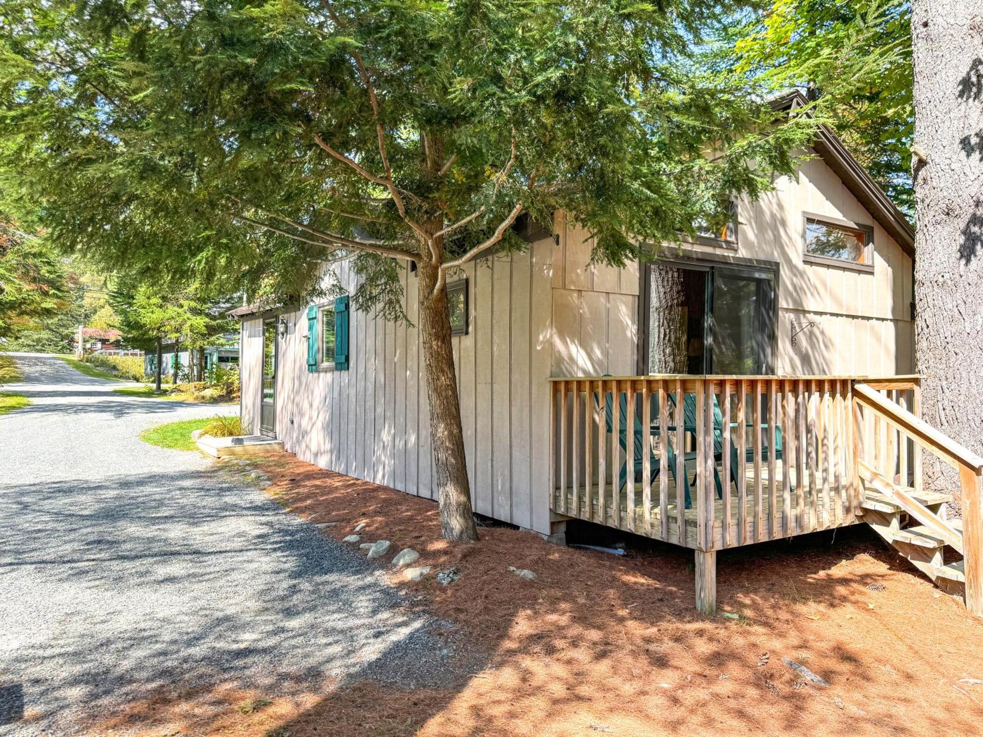 Lake Pleasant Cabin On 3 Acres With Kayaks And Beach! Luaran gambar