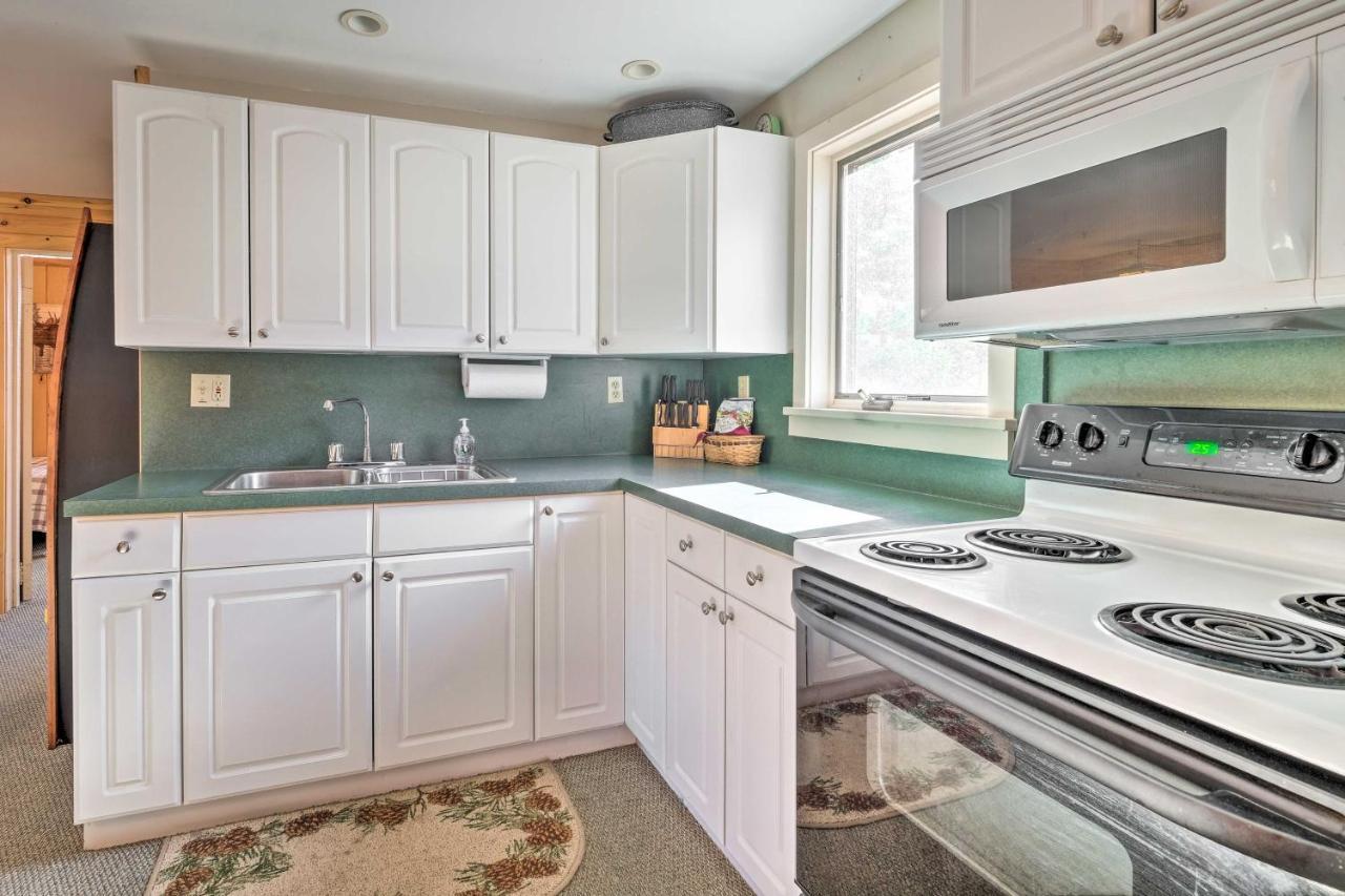 Lake Pleasant Cabin On 3 Acres With Kayaks And Beach! Luaran gambar
